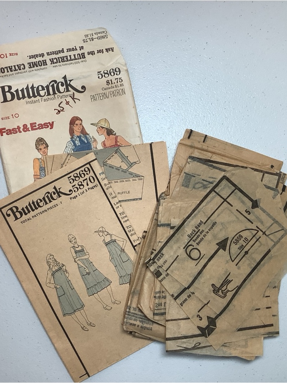 Butterick 5869 Sewing Pattern - Picture 2 of 3
